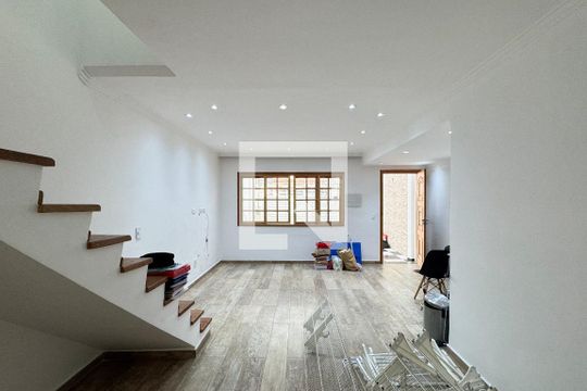 Casa à venda com 3 quartos, 160m² em Baeta Neves, São Bernardo do Campo