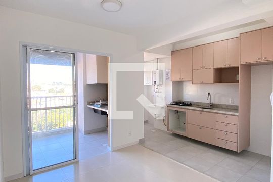 Sala - Cozinha de apartamento para alugar com 2 quartos, 50m² em Vila Osasco, Osasco