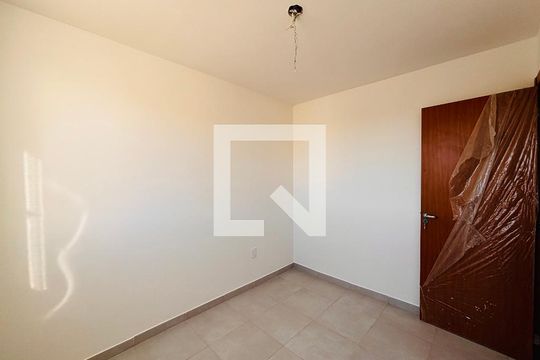 Quarto  de apartamento à venda com 2 quartos, 49m² em Chácara Estela, Barueri