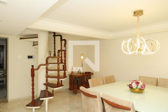 Sala de Jantar de casa à venda com 3 quartos, 224m² em Vila Brasil, São Paulo