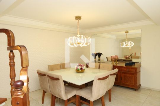 Sala de Jantar de casa à venda com 3 quartos, 224m² em Vila Brasil, São Paulo