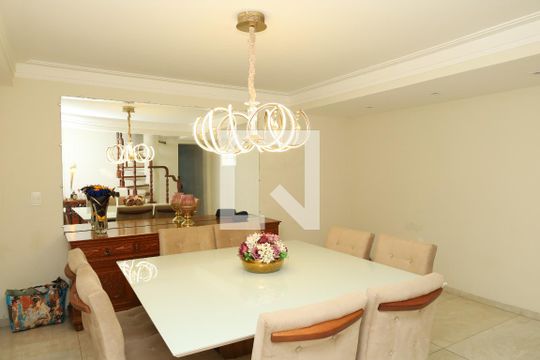 Sala de Jantar de casa à venda com 3 quartos, 224m² em Vila Brasil, São Paulo