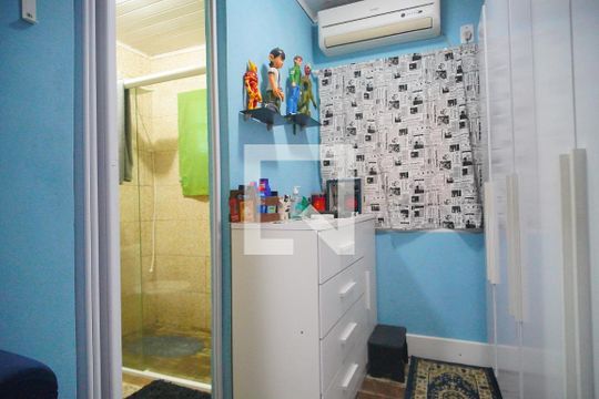 suite 1 de casa para alugar com 3 quartos, 120m² em Santos Dumont, São Leopoldo
