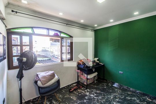 Sala  de casa para alugar com 2 quartos, 121m² em Jardim Maria Beatriz, Carapicuíba