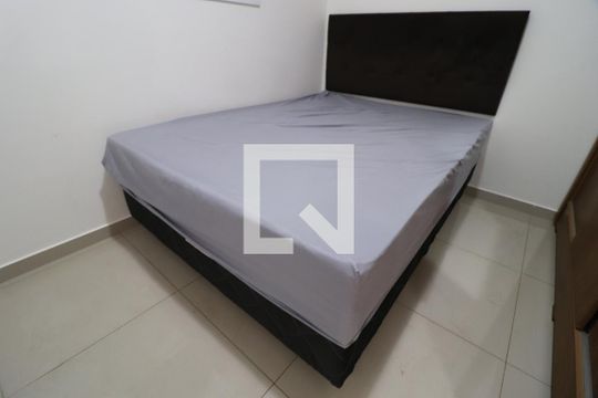 Quarto 1 de apartamento para alugar com 2 quartos, 58m² em Santa Mônica, Uberlândia