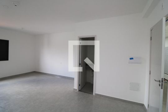 Sala/Quarto de kitnet/studio à venda com 1 quarto, 27m² em Vila Alpina, São Paulo