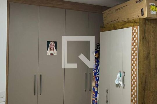 Quarto de apartamento para alugar com 1 quarto, 55m² em Parque Tamandaré, Campos dos Goytacazes