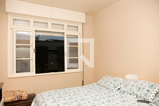 Quarto 1 de apartamento à venda com 2 quartos, 82m² em Cidade Baixa, Porto Alegre