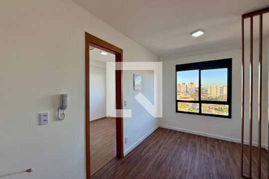 Cozinha  de apartamento para alugar com 1 quarto, 24m² em Vila das Belezas, São Paulo