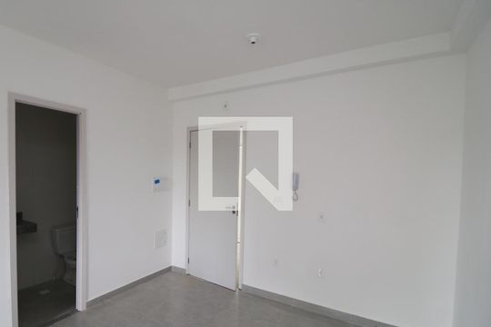 Sala/Cozinha de kitnet/studio à venda com 1 quarto, 23m² em Vila Alpina, São Paulo