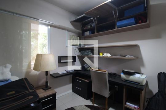 Quarto  de apartamento para alugar com 2 quartos, 73m² em Barra Olímpica, Rio de Janeiro