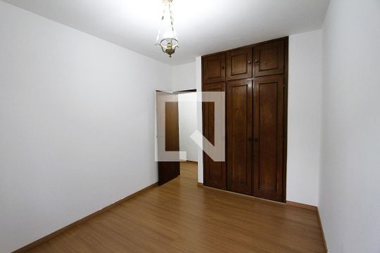 Quarto 1 de apartamento para alugar com 2 quartos, 77m² em Nova Suíça, Belo Horizonte