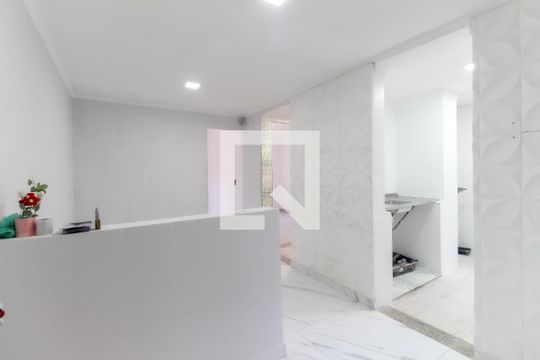 Sala de apartamento para alugar com 2 quartos, 42m² em Cidade Tiradentes, São Paulo