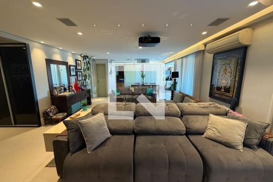 Apartamento à venda com 3 quartos, 200m² em Campo Belo, São Paulo