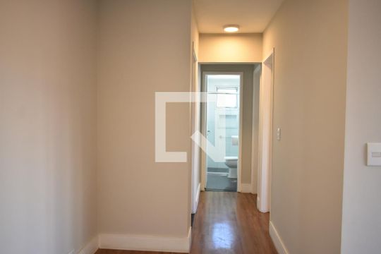 Corredor de apartamento para alugar com 2 quartos, 60m² em Vila da Saúde, São Paulo