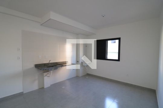 Cozinha de kitnet/studio à venda com 1 quarto, 23m² em Vila Alpina, São Paulo