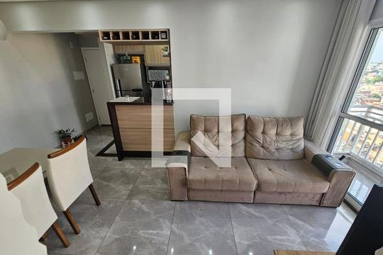 Sala de apartamento para alugar com 2 quartos, 50m² em Jaguaribe, Osasco