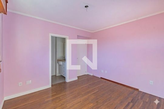 Suíte  de apartamento para alugar com 3 quartos, 234m² em Tristeza, Porto Alegre