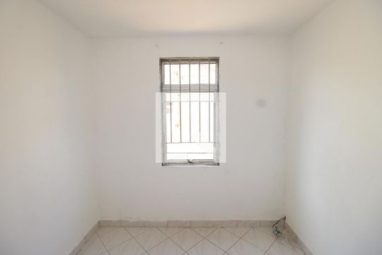 Quarto 2 de apartamento para alugar com 2 quartos, 60m² em Itaquera, São Paulo