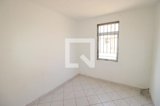 Quarto 2 de apartamento para alugar com 2 quartos, 60m² em Itaquera, São Paulo