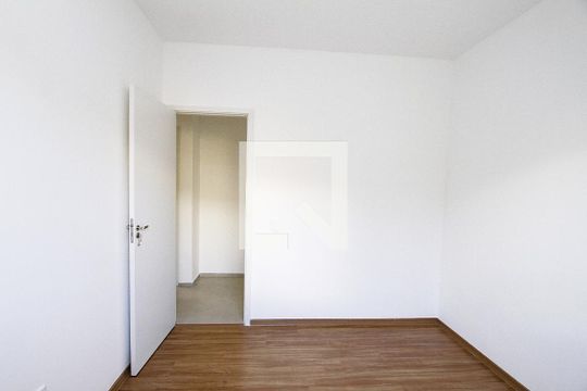 Quarto 1 de apartamento para alugar com 3 quartos, 68m² em Palmeiras, Belo Horizonte