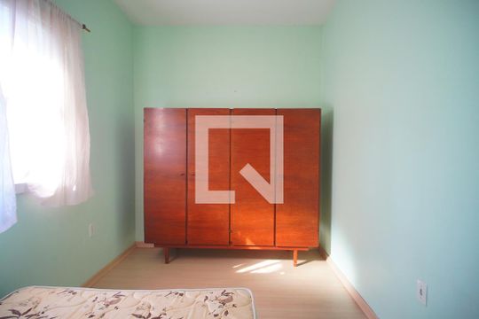 Quarto 2 de casa para alugar com 2 quartos, 120m² em Pinheiro, São Leopoldo