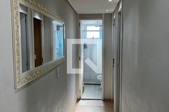 Corredor de apartamento à venda com 2 quartos, 50m² em Santa Terezinha, São Bernardo do Campo