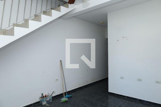 Casa à venda com 3 quartos, 180m² em Jardim Helena, São Paulo