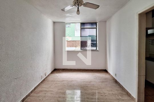 Sala de apartamento à venda com 2 quartos, 50m² em Barreto, Niterói