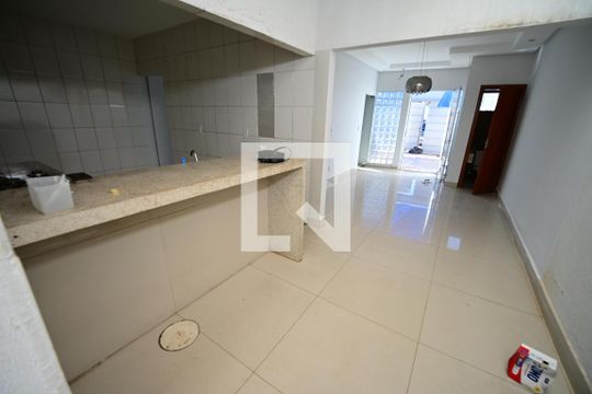 Casa para alugar com 3 quartos, 160m² em Jardim Presidente, Goiânia