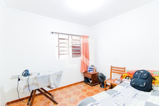 Quarto 1  de casa à venda com 4 quartos, 245m² em Gopouva, Guarulhos