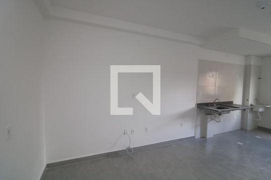 Sala/Quarto de kitnet/studio à venda com 1 quarto, 23m² em Vila Alpina, São Paulo