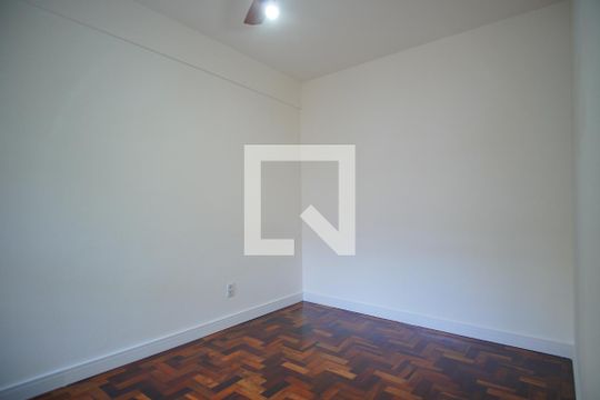 Quarto 1 de apartamento à venda com 2 quartos, 48m² em Sarandi, Porto Alegre