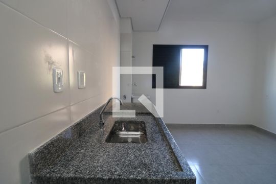 Cozinha de kitnet/studio à venda com 1 quarto, 23m² em Vila Alpina, São Paulo