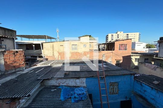 Casa para alugar com 2 quartos, 160m² em Rocha Miranda, Rio de Janeiro