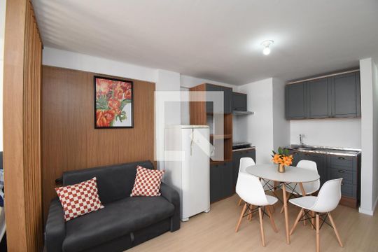 Studio de kitnet/studio para alugar com 1 quarto, 25m² em Centro, Curitiba