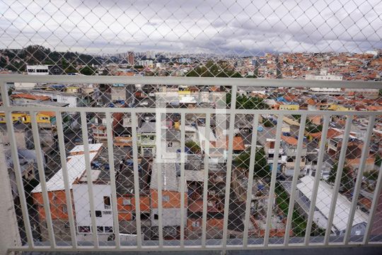 Varanda de apartamento para alugar com 2 quartos, 50m² em Jardim Elizabete, Embu das Artes