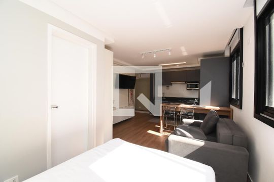 Studio de kitnet/studio para alugar com 1 quarto, 31m² em Centro, Curitiba