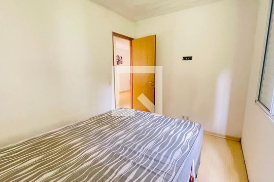 Quarto  de apartamento para alugar com 2 quartos, 50m² em Jardim Isis, Cotia