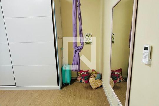 Quarto de apartamento para alugar com 2 quartos, 59m² em Lagoa Pequena, Florianópolis