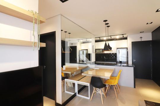 Sala  de apartamento à venda com 2 quartos, 58m² em Baeta Neves, São Bernardo do Campo