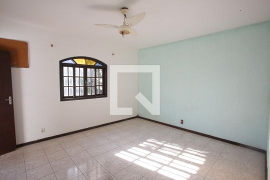 Quarto Suíte 1 de casa à venda com 5 quartos, 180m² em Taquara, Rio de Janeiro