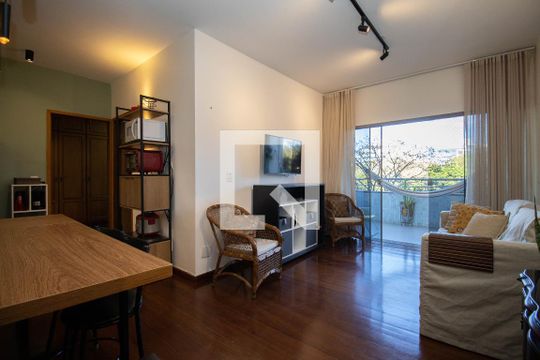 Sala de apartamento para alugar com 2 quartos, 87m² em Sqn 111, Brasília