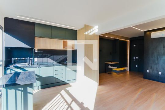Cozinha de apartamento para alugar com 1 quarto, 40m² em Vila Camargos, Guarulhos