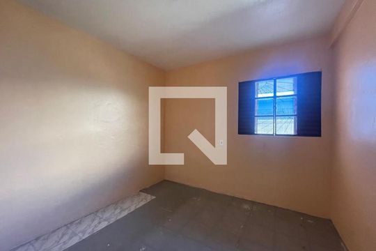 Quarto de apartamento para alugar com 2 quartos, 42m² em Campina, São Leopoldo