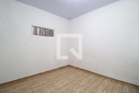 Quarto 1 de casa para alugar com 2 quartos, 45m² em Santa Mônica, Uberlândia