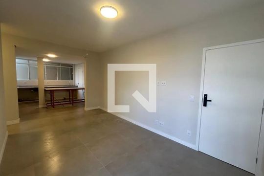 Studio de apartamento para alugar com 2 quartos, 65m² em Nova Floresta, Belo Horizonte