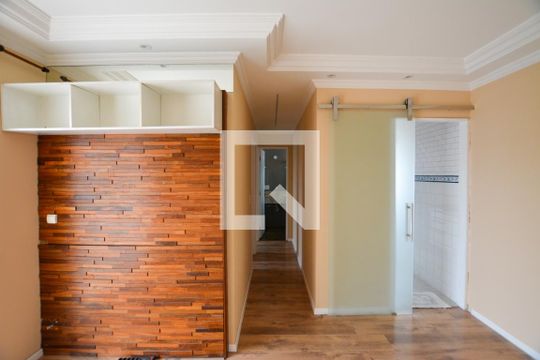 SALA de apartamento para alugar com 2 quartos, 40m² em Parque Ipe, São Paulo
