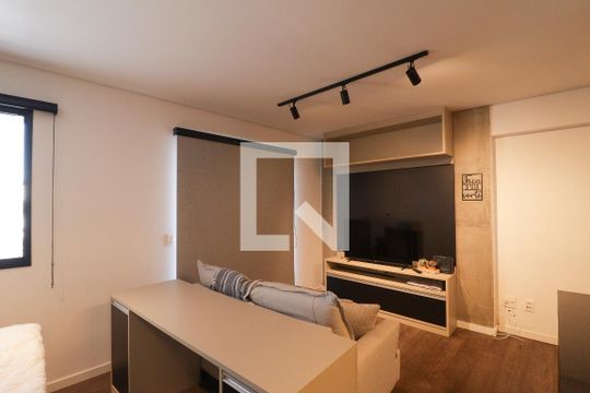 Kitnet/Studio para alugar com 0 quarto, 63m² em Santana, São Paulo