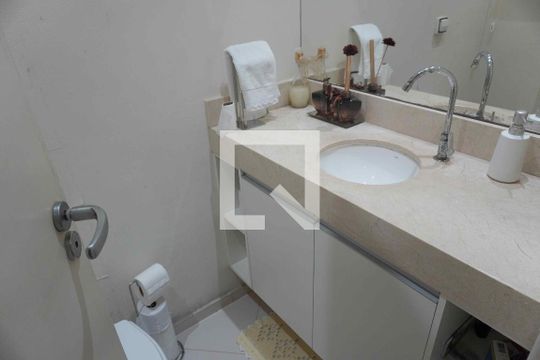 Lavabo de casa de condomínio à venda com 3 quartos, 490m² em Tarumã, Barueri